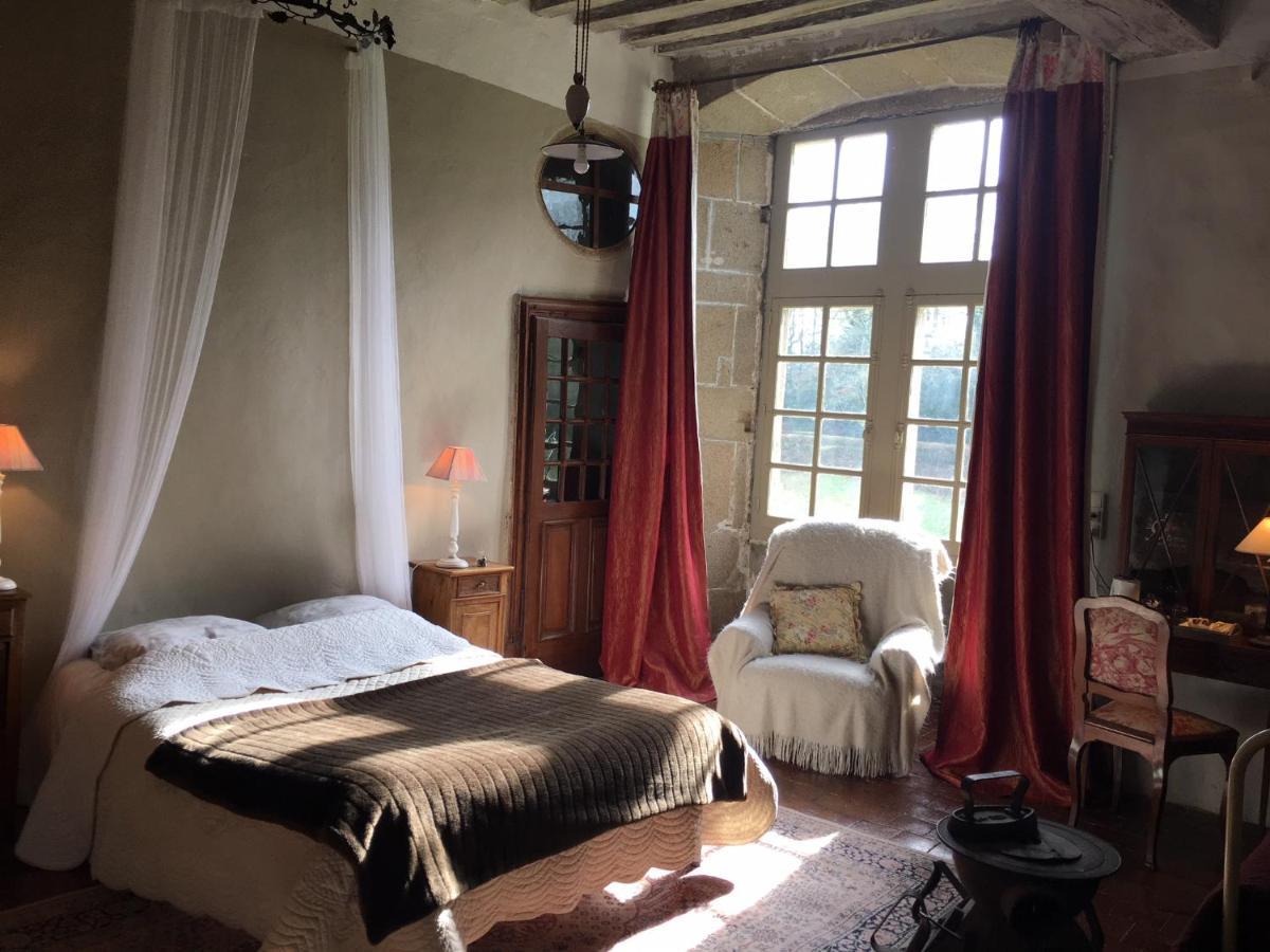 Chateau De Bourgon Montourtier Екстериор снимка