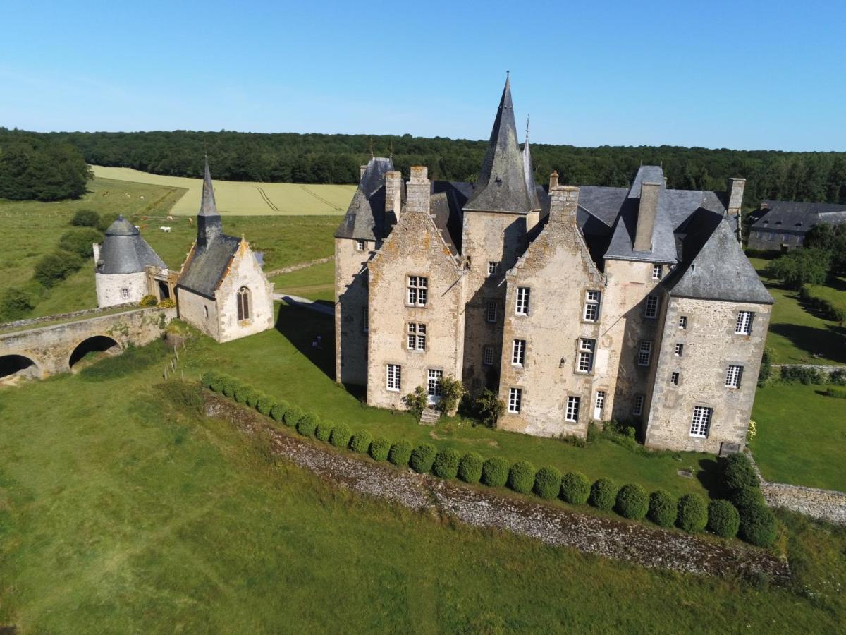 Chateau De Bourgon Montourtier Екстериор снимка